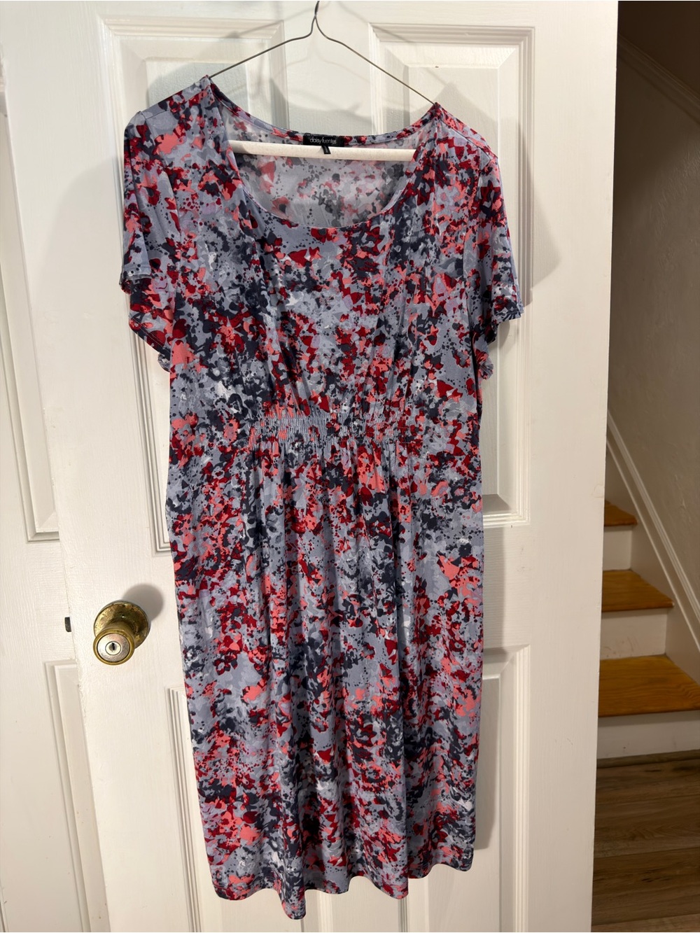 Daisy Fuentes Short Sleeve Floral-Print Dress in Pink & Gray